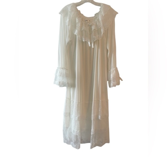 vintage lace Romantic Bridgerton  inspired Regency Era night gown garden whimsy - Picture 10 of 10